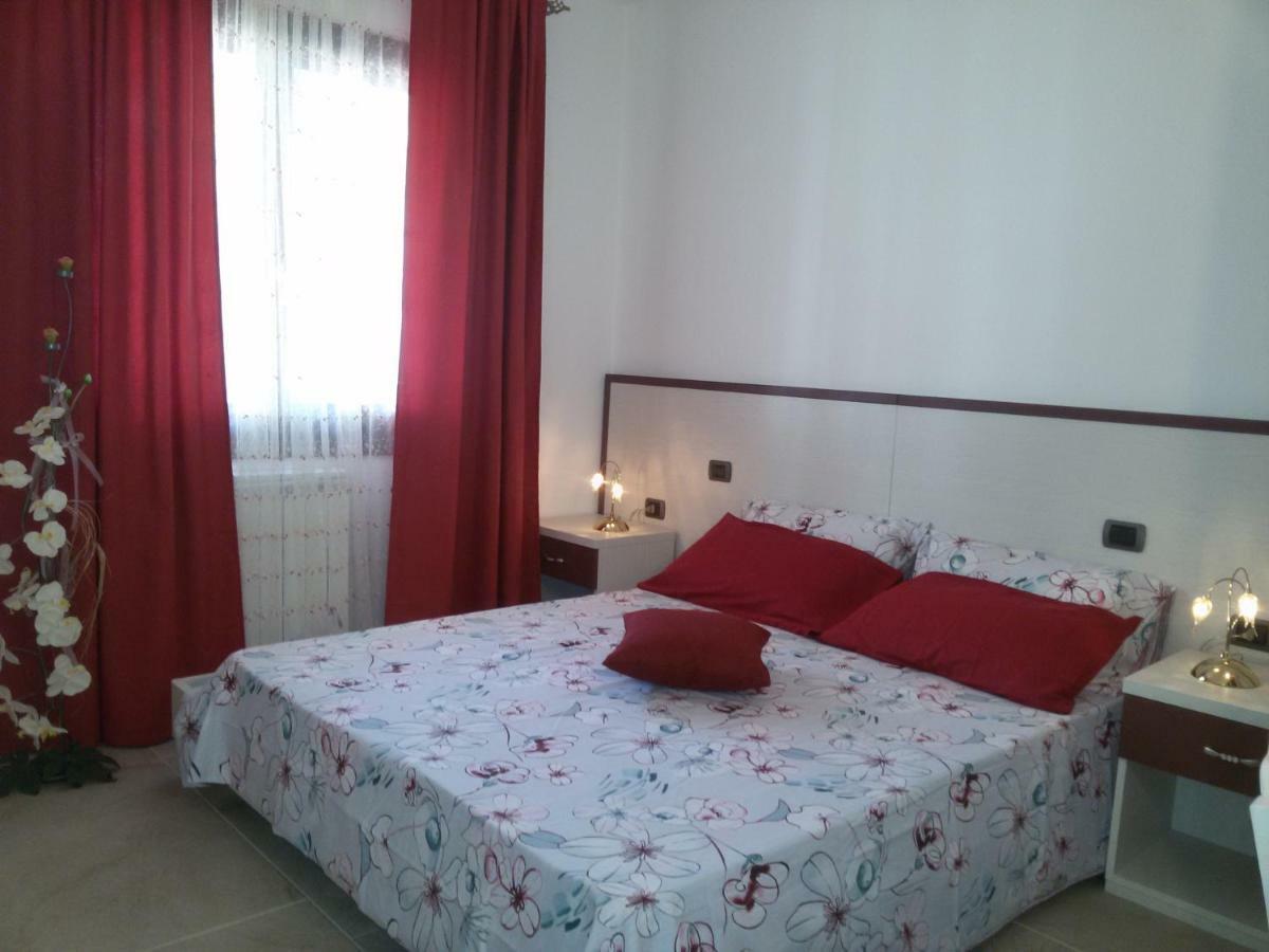 I Giganti Bed & Breakfast Riola Sardo Exterior photo