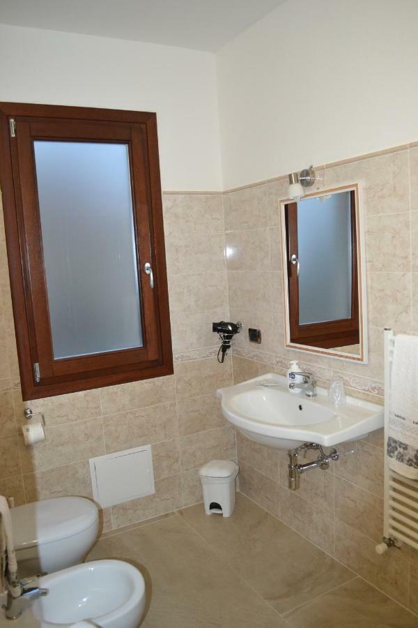 I Giganti Bed & Breakfast Riola Sardo Exterior photo